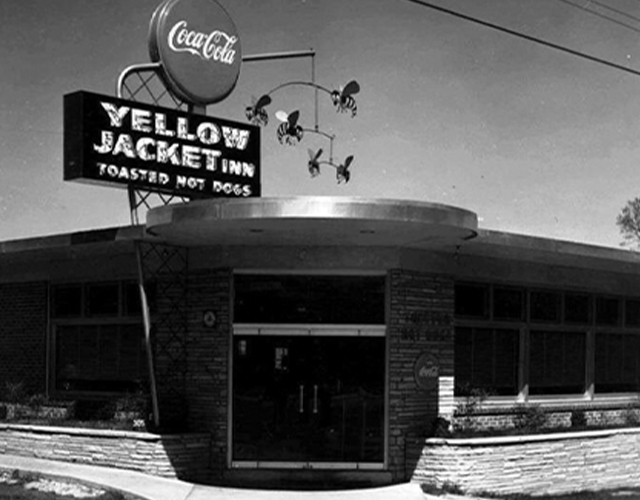 picture of the Yellow Jacket restaurant