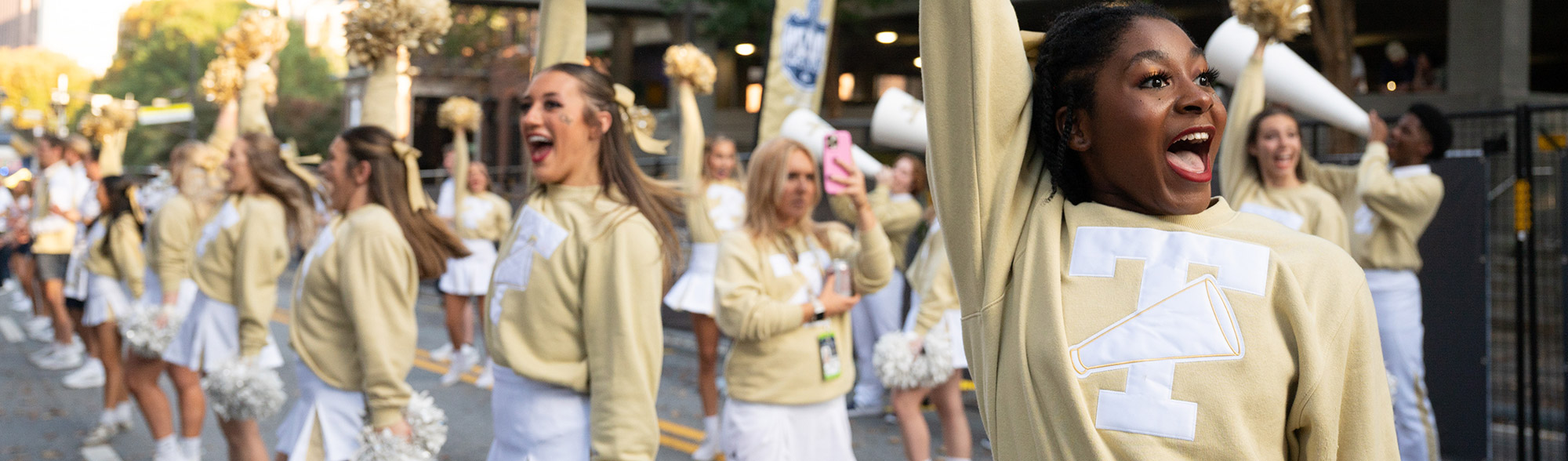 Homecoming Web Header