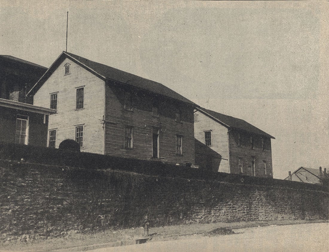The shacks’ eastern side.