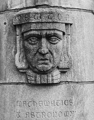 Issac Newton Corbel relief