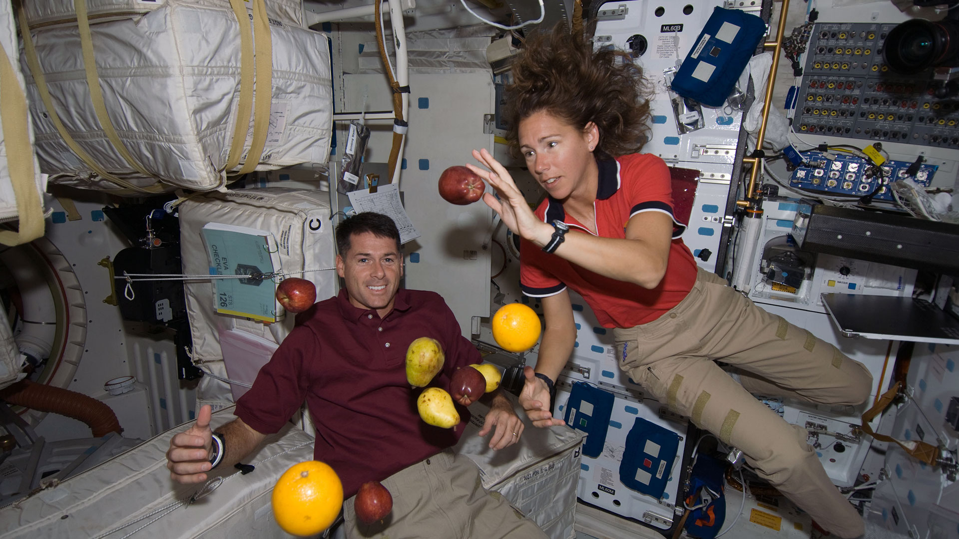 kimbrough and magnus in space 